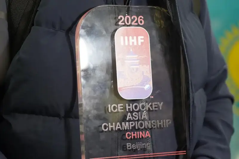 Спортсмены, ставшие чемпионами Азии по хоккею, вернулись в страну (6)