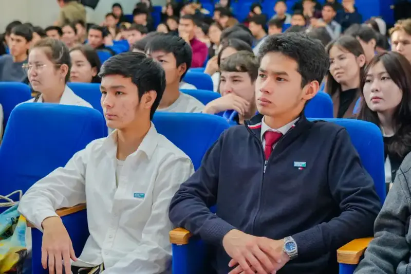 В Астане прошел форум рабочих специальностей (10)