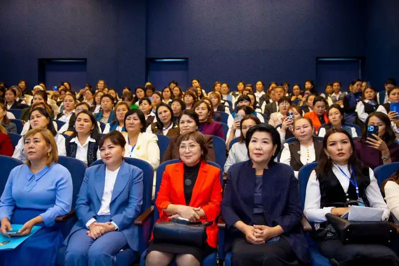 Международный Тіл форум для учителей казахского языка: обмен опытом и внедрение цифровых технологий в образовании Павлодаре