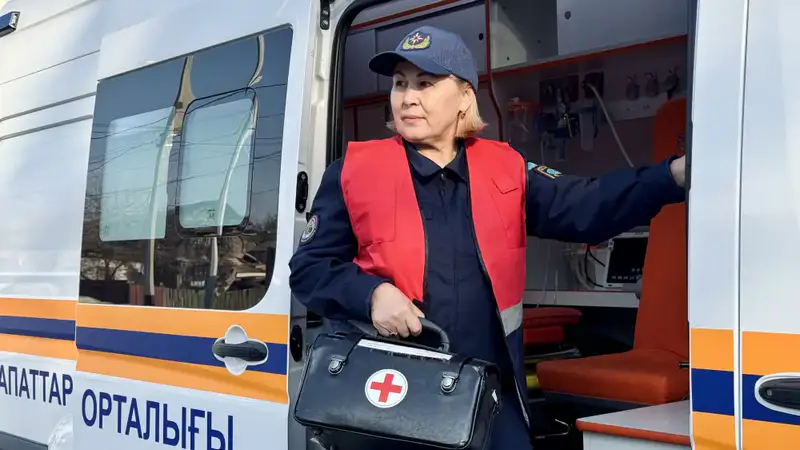 Лица МЧС: фельдшер Дана Доскалиева (8)