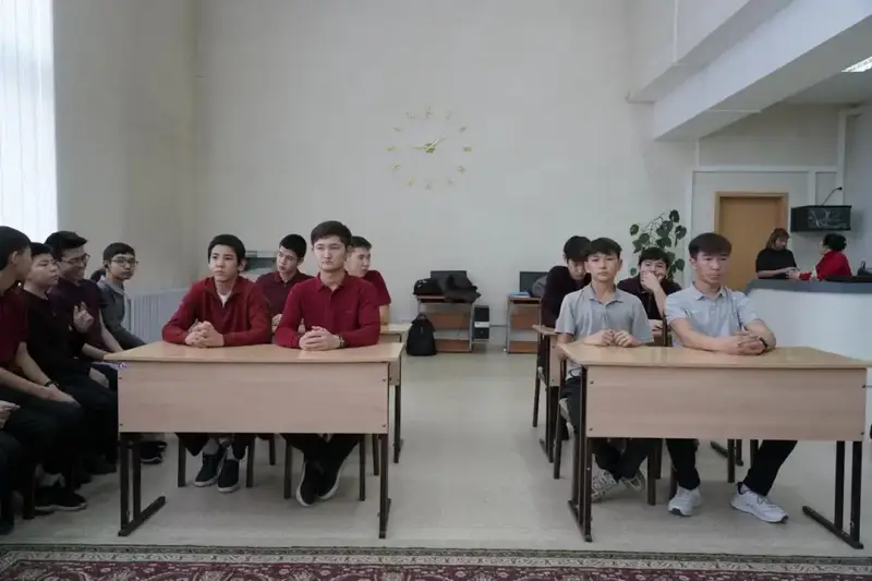 «Таза Қазақстан»: в Астане прошла специальная лекция для молодежи на экологическую тему (5)