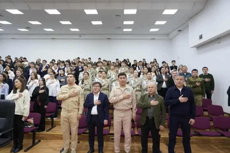 Итоги конкурса военно-патриотической песни среди жассарбазовцев подвели в Астане (9)