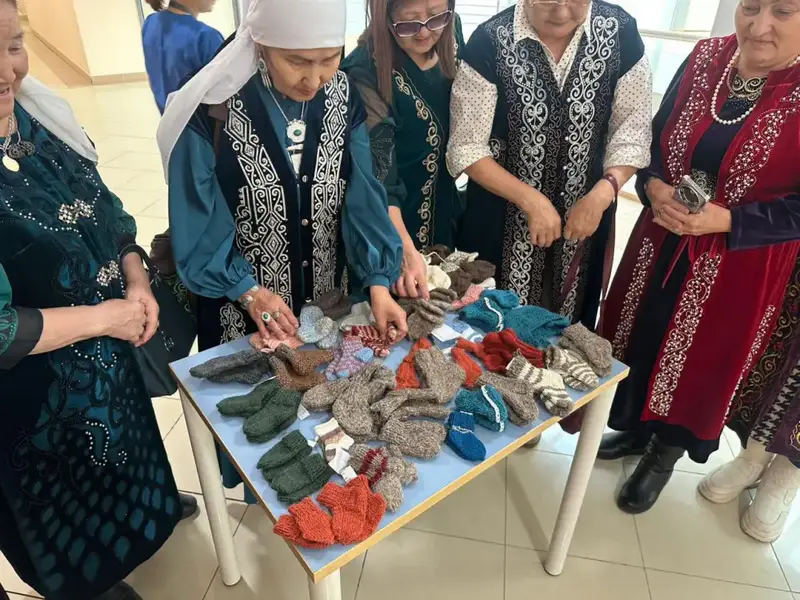 Тепло заботы: в Астане волонтеры сплели надежду для недоношенных детей Павлодаре