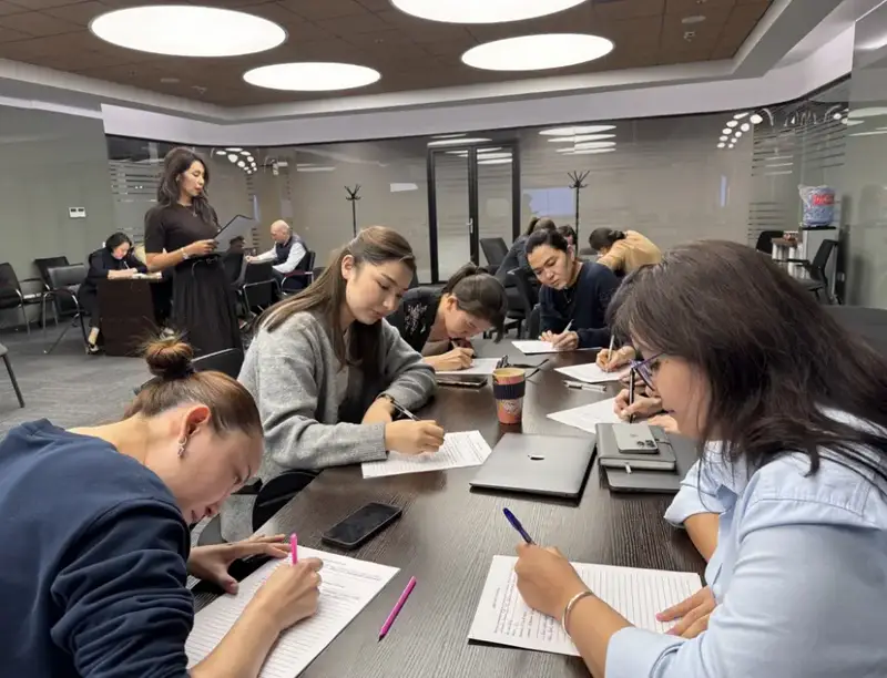 Сотрудники Kazakh Tourism написали диктант на казахском Павлодаре