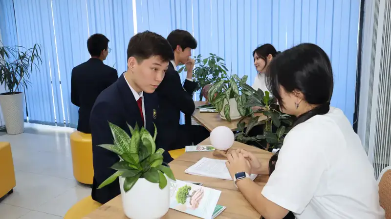 Таза Қазақстан: В Академии гражданской авиации открыт «Центр развития экологической культуры» (9)