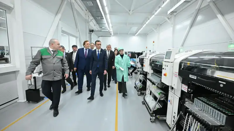 Встреча спикера Сената с работниками Карагандинской области обсуждение парламентской реформы и машиностроения Павлодаре