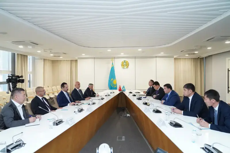 НУРАЛХАН КУШЕРОВ ВСТРЕТИЛСЯ С ДЕПУТАТОМ НАЦИОНАЛЬНОГО СОБРАНИЯ ТУРЦИИ (2)