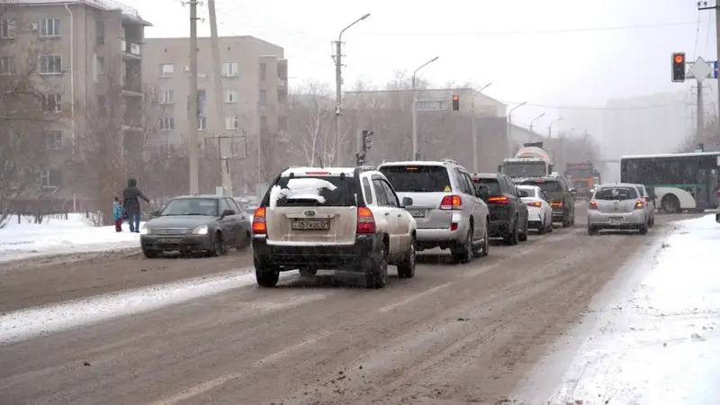 Разработка национального стандарта противогололедных материалов в Казахстане: новые возможности для безопасности пешеходов и транспорта Павлодаре