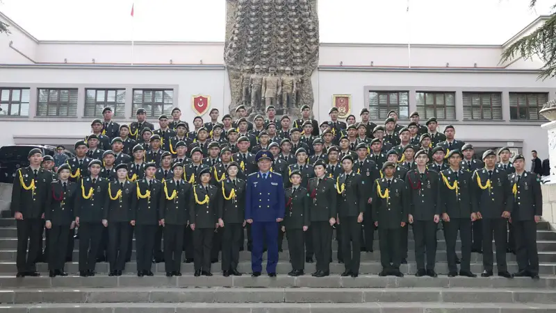 Открытие мемориальной доски казахстанскому офицеру в Турции: укрепление военных связей и память о героизме Павлодаре