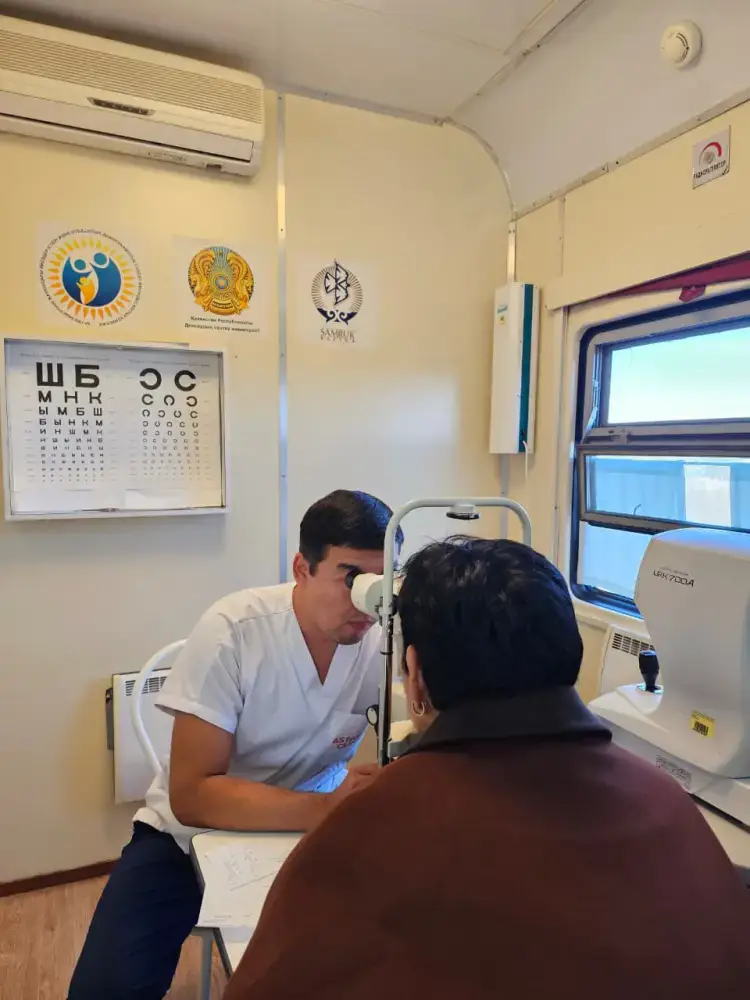 Медицинский поезд «Саламатты Қазақстан» оказал помощь 832 жителям Отырарского района Павлодаре