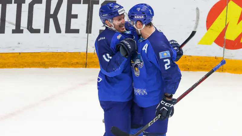 Сегодня, 29 ноября, астанинский 'Барыс' проведет матч против магнитогорского 'Металлурга' в рамках регулярного чемпионата КХЛ. Это встреча обещает быть интересной, так как 'Металлург' является лидером лиги, а 'Барыс' будет стремиться к победе на домашнем  Павлодаре