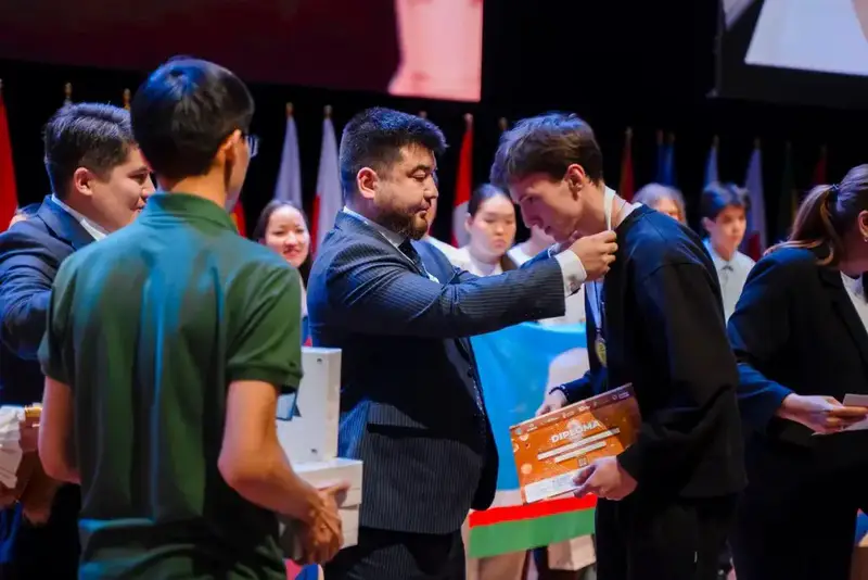 Победителей Международной STEM Олимпиады и Битвы роботов определили в Астане (8)