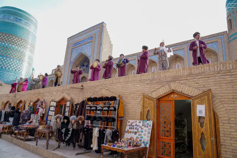 Делегация Туркестанской области изучает туристические маршруты и исторические памятники Хивы Павлодаре