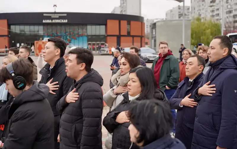 Сквер дружбы Казахстана и России открыли в Москве (4)