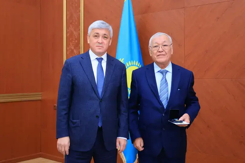 В Карагандинской области финансистов поздравили с профессиональным праздником (7)