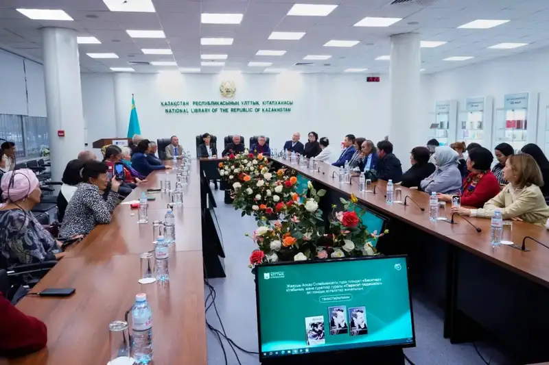 Литературный вечер Аскара Сулейменова в Алматы обсуждение романа Бесатар и сборника Парасат падишасы Павлодаре