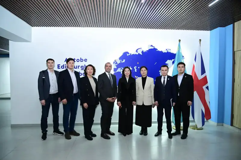 Энергия ветра – энергия будущего: руководитель компании Plenitude Kazakhstan провел гостевую лекцию в университете Жубанова (4)