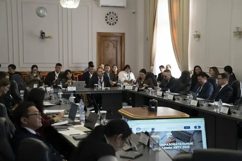 СОВЕТ МОЛОДЫХ УЧЕНЫХ: РЕСПУБЛИКАНСКИЙ КРУГЛЫЙ СТОЛ ПО ВОПРОСАМ НАУЧНО-ТЕХНОЛОГИЧЕСКОГО РАЗВИТИЯ (2)