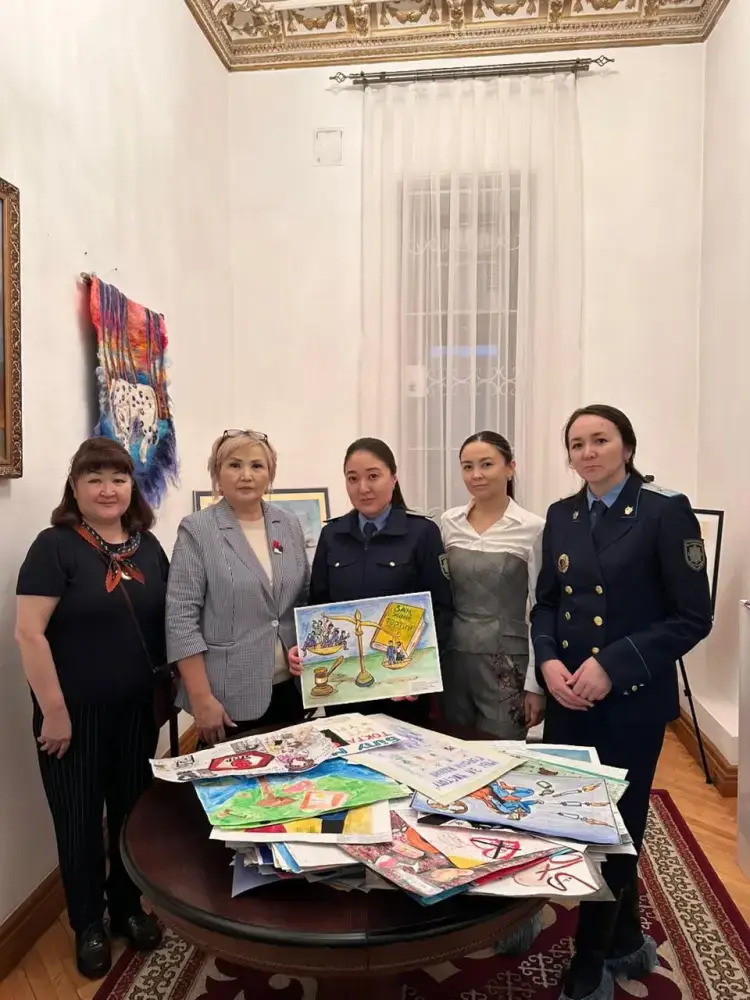 «Мир законов через детские глаза»: в Астане подвели итоги конкурса рисунков школьников Павлодаре