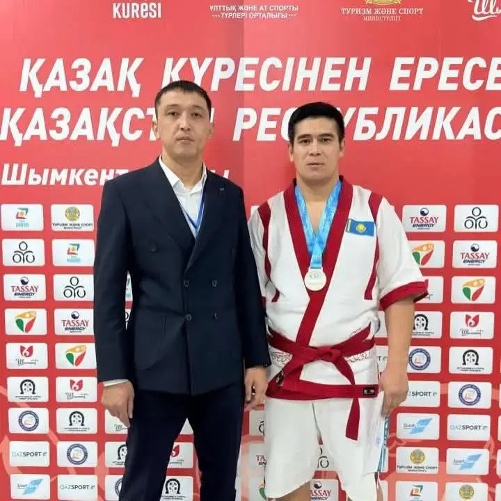Спортсмены из Туркестанской области блеснули на чемпионате страны по қазақ күресі в Шымкенте Павлодаре