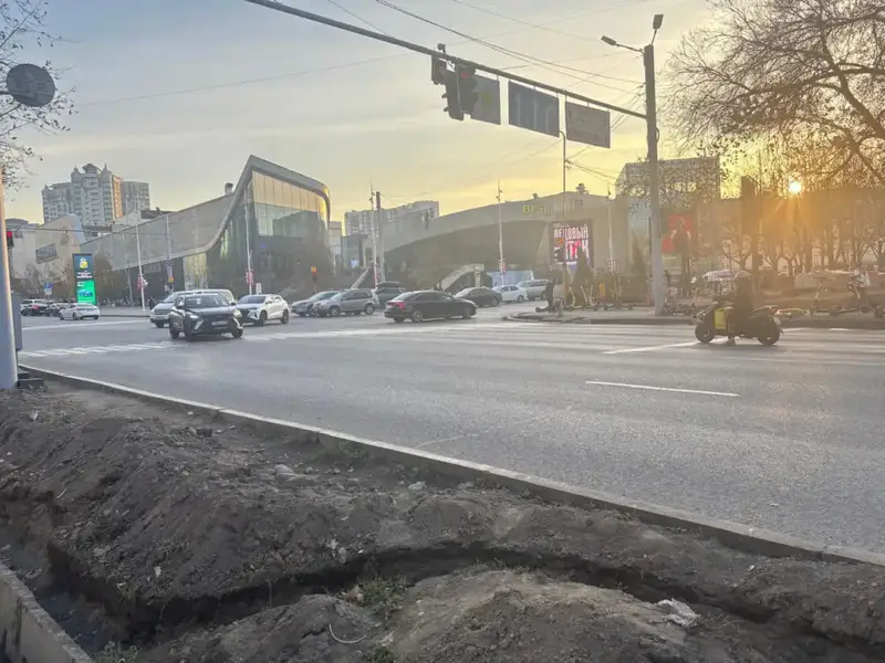 Изменение схемы движения на перекрестке пр. Достык и ул. Жолдасбекова в Алматы Павлодаре