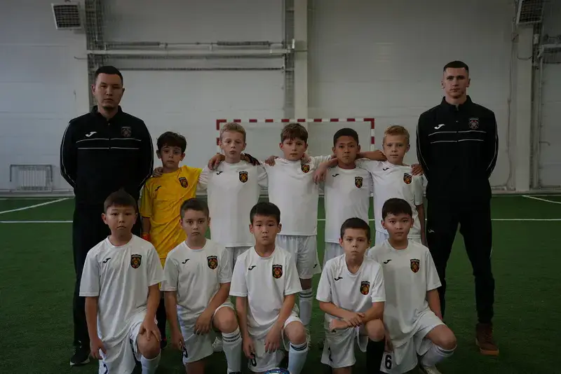 Около 140 команд сыграли на открытии зимнего сезона новой детской футбольной лиги Карагандинской области (3)