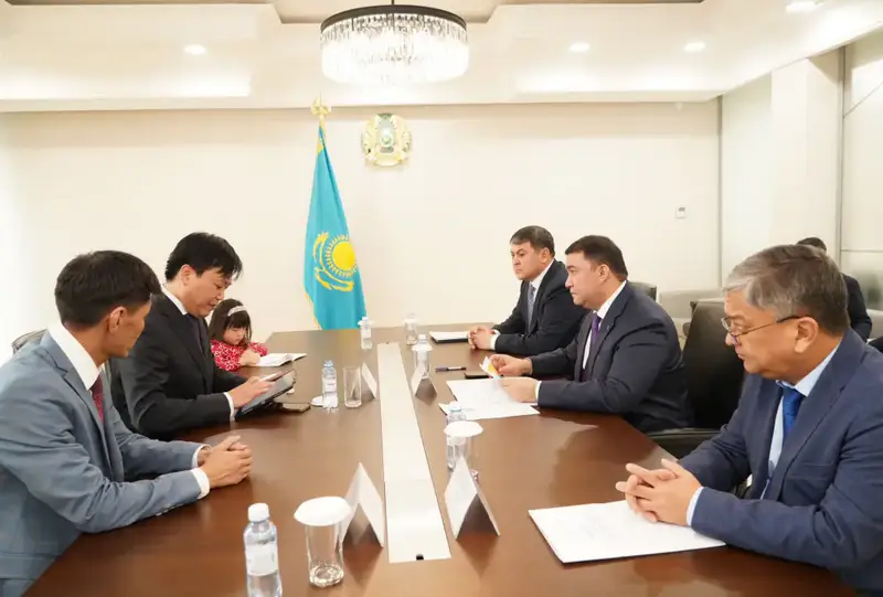 НУРАЛХАН КУШЕРОВ ВСТРЕТИЛСЯ С КОРЕЙСКИМ ИНВЕСТОРОМ ДЛЯ ОБСУЖДЕНИЯ ПАРТНЕРСТВА И ПРОЕКТОВ Павлодаре