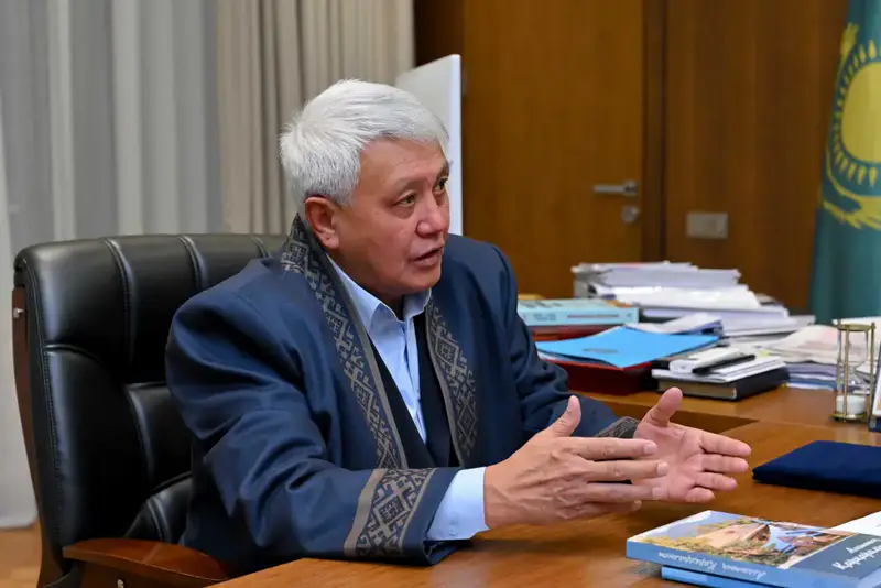 Аким области встретился с председателем Комитета по языковой политике Ерболом Тилешовым Павлодаре