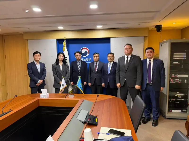 А. Ертаев обсудил вопросы трудовой миграции с коллегами из Республики Корея (5)