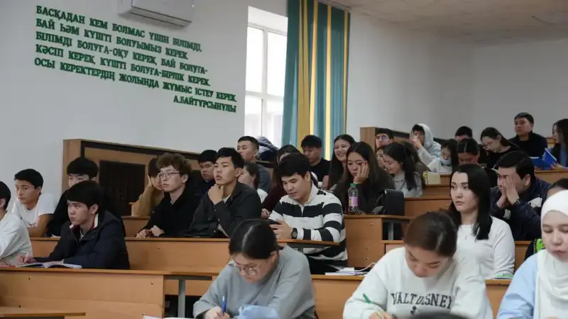 «Таза Қазақстан»: в Астане прошла лекция на тему «Экологическая чистота и гармония духовной чистоты» (2)