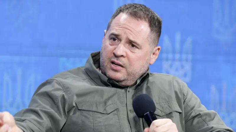 Экс-глава офиса президента Украины Андрей Ермак отправится на фронт после отставки Павлодаре