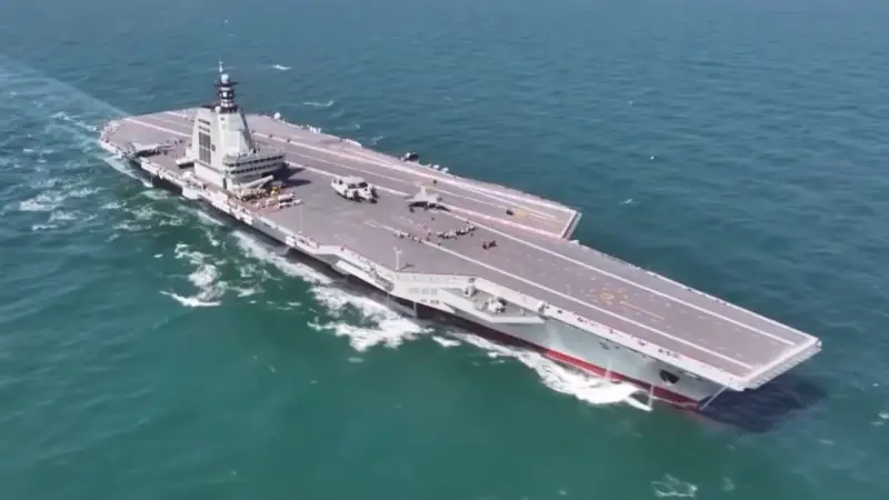 Китай ввёл в строй первый в мире неядерный авианосец с электромагнитными катапультами: исторический шаг в военно-морской мощи Павлодаре