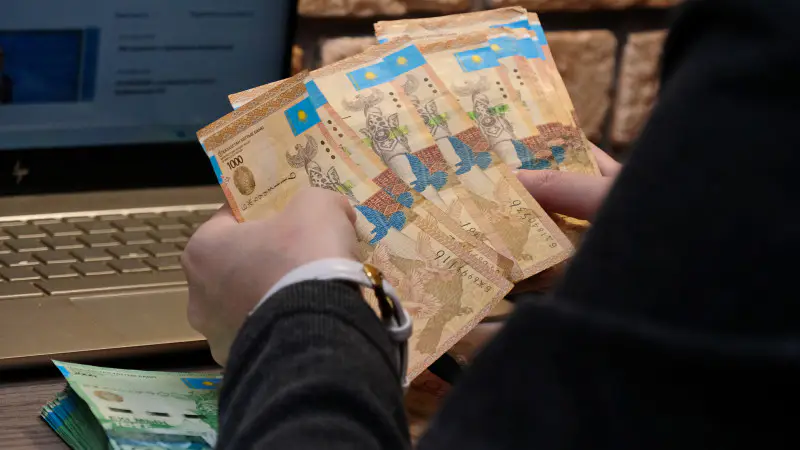 В Казахстане обсуждают повышение минимальной заработной платы: шаг к улучшению социального благосостояния в 2027-2028 годах Павлодаре