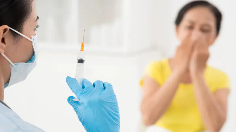 Казахстан: Растущий тренд отказов от вакцинации вызывает беспокойство Павлодаре