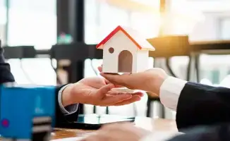 В октябре 2025 года зафиксировано 41 259 сделок по купле-продаже жилья, что на 0,1% меньше, чем в сентябре, но на 5,4% больше, чем в октябре 2024 года.