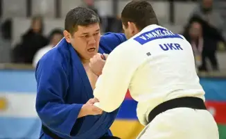 Сурдо-борцы из столицы завоевали две медали на турнире в Японии