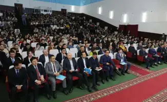 Ербол Карашукеев провёл встречу с жителями Таласского района