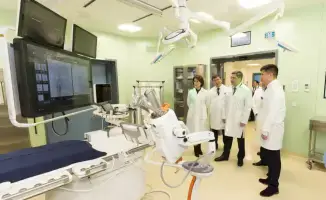 Олжас Бектенов проверил реализацию поручений Президента по развитию передовых технологий в медицине