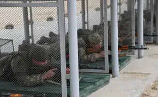 В Мангистауской области морские пехотинцы успешно прошли обкатку танком в рамках боевой подготовки