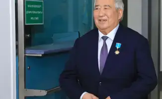 Амангос Тулеуов, удостоенный звания «Қазақстанның Еңбек Ері», отмечен за вклад в сельское хозяйство Казахстана