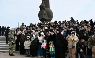 Более 200 солдат принесли присягу на площади 'Отан қорғаушылар' в Астане