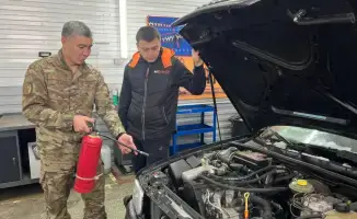 Зимняя подготовка автомобилей: спасатели МЧС напоминают о необходимости замены шин и наличии зимнего набора