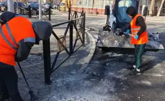 В Астане ночью для снегоуборки mobilizirovano 487 единиц спецтехники и 251 дорожный рабочий