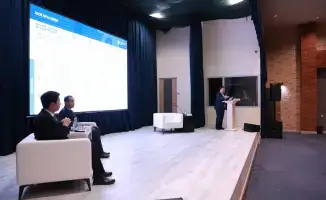 Наука и образование: Алматинцы задают вопросы вице-министру