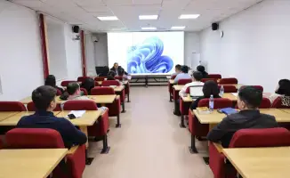 Члены Высшего Судебного Совета провели гостевые лекции для магистрантов Академии правосудия