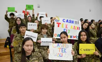 Конкурс военно-патриотической песни в Астане 100-летие Алии Молдагуловой