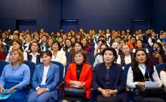 Международный Тіл форум для учителей казахского языка: обмен опытом и внедрение цифровых технологий в образовании