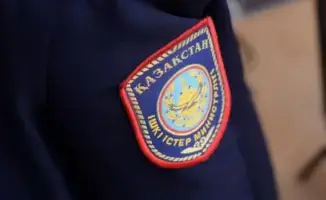 Хулиганы в Астане сломали лифт и разбили окно полицейского поста