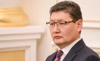 Социальные последствия: Берик Уали комментирует фото с фигурантом 'дела Алиби' Арманом Абильтаевым