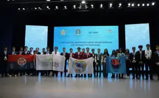 В Астане завершилась президентская олимпиада: более 200 школьников продемонстрировали знания в математике, физике, химии и биологии